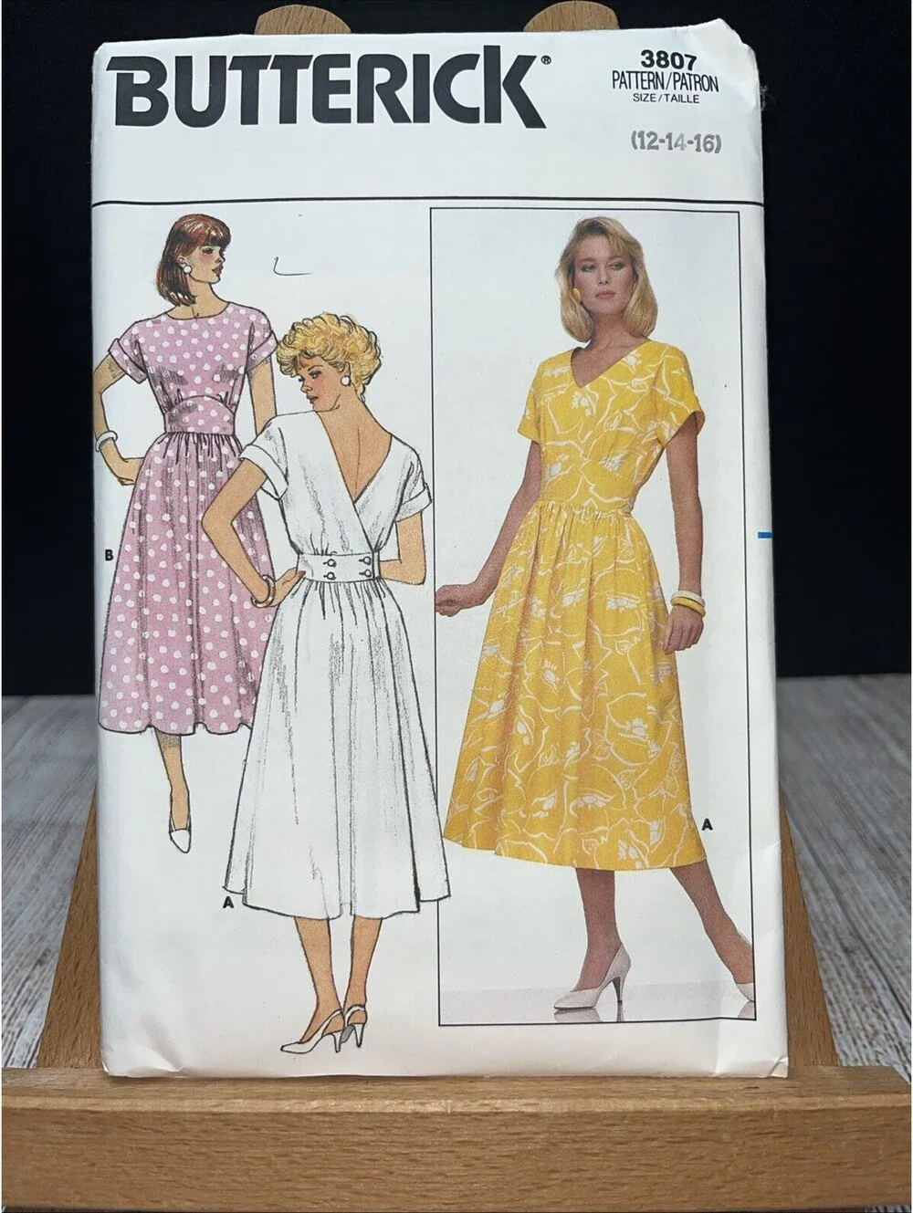 Vintage Butterick Dress Pattern #3807 Uncut Size 12-14-16